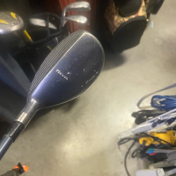 Woman’s Utility  Club 7
Tava 
By Mizuno - Picture 2 of 7